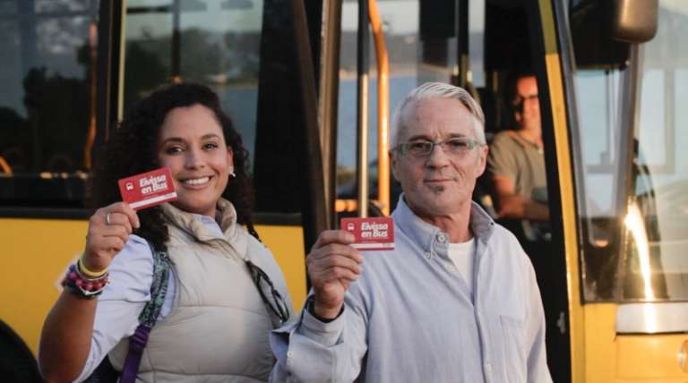 El Consell anima a ir de compras en bus y apostar por el comercio local. Consell de Eivissa