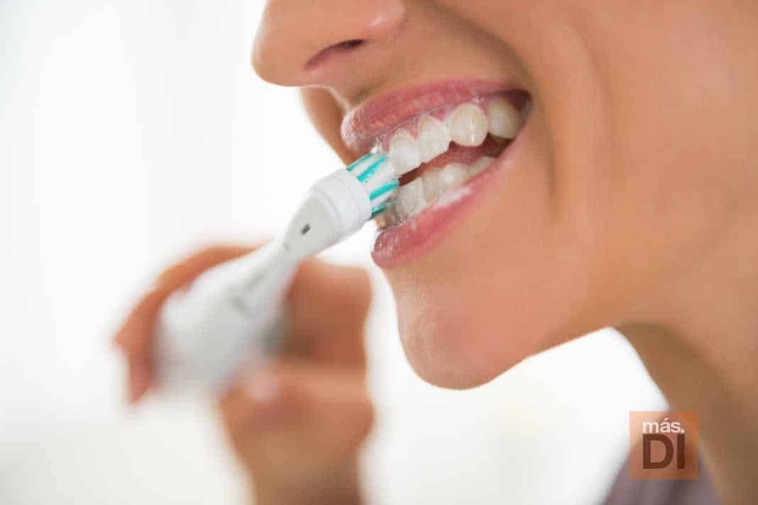 ¿Cómo se cepillan los dientes?