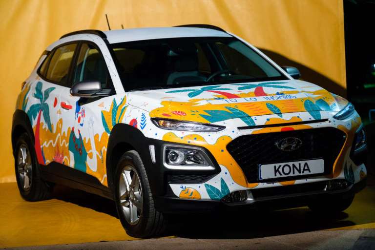 El Hyundai Kona pintado por el artista Jotaká bajo el lema ‘Tú lo inspiras’. Fotos: Sergio G. Cañizares