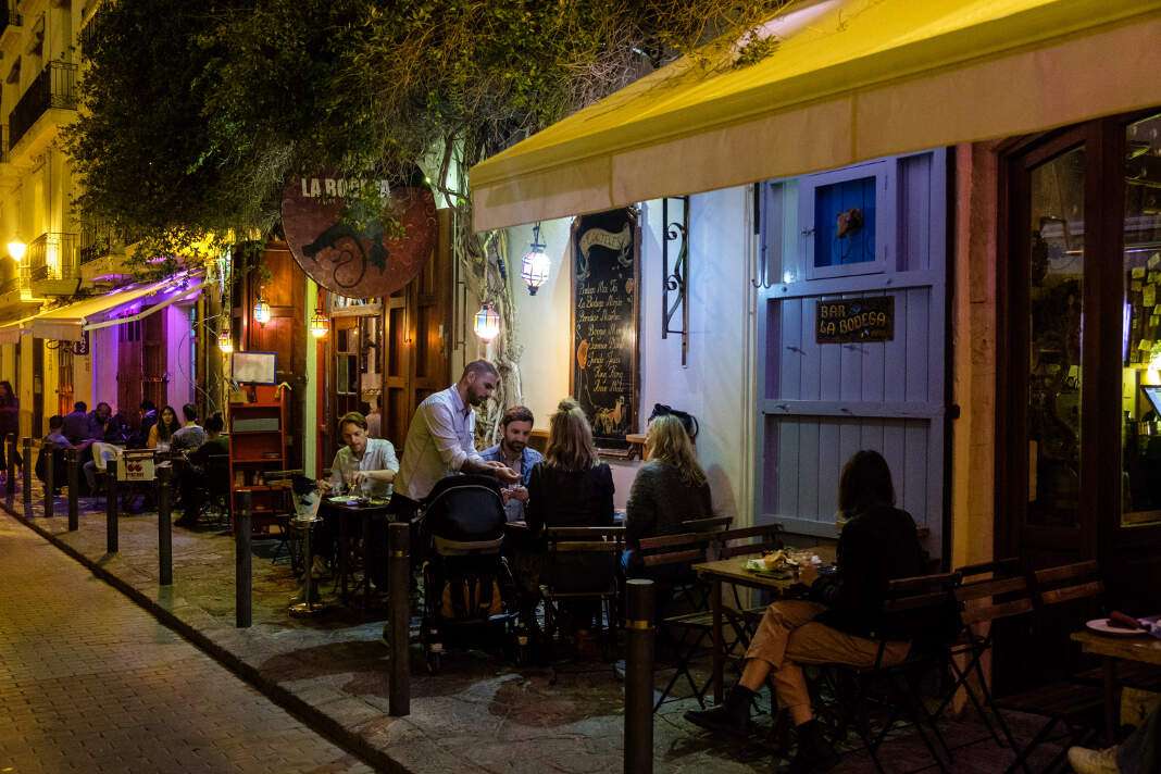 La terraza de La Bodega tiene mucho encanto. Fotos: Sergio G. Cañizares
