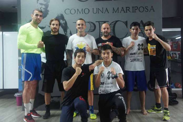 Parte del equipo de boxeo del club Primer Asalto que combatirá el próximo sábado. fotos: club primer asalto. Fotos: Primer Asalto Parte del equipo de boxeo del club Primer Asalto que combatirá el próximo sábado. fotos: club primer asalto. Fotos: Primer Asalto