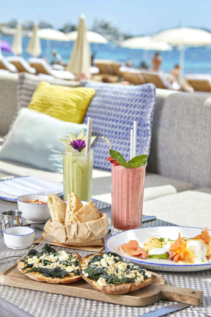 desayunos en chiringuito blue ibiza