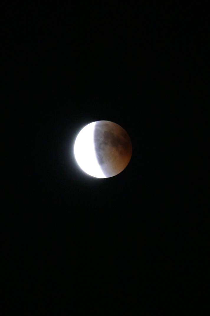 noche de eclipse lunar