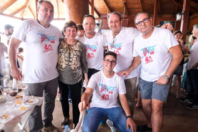 Pepe Tur, María Costa Juan, Carlos Tur, Rafa Tur y Vicent Tur, sentado Rafa Tur Guasch. fotos: Sergio G. Cañizares 40 aniversario restaurante Tanga