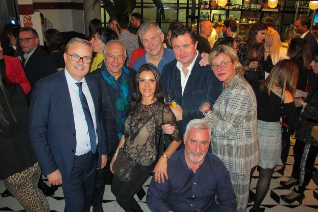 Vicent Torres, Juan Suárez, Pepe Marí, Iñigo Cavero, Isabel, Stella Matutes y Carlos Suárez.