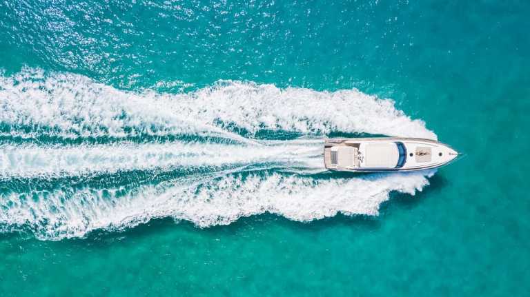 Smart Charter Ibiza expone sus barcos de alquiler y venta