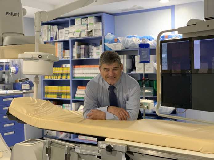 El doctor Antoni Serra en la sala de Hemodinámica cardiaca de Policlínica Nuestra Señora del Rosario. El doctor Antoni Serra en la sala de Hemodinámica cardiaca de Policlínica Nuestra Señora del Rosario.