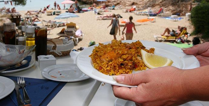 El chiringuito, ese clásico imprescindible en Ibiza y Formentera