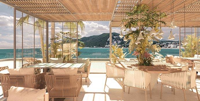 Espectacular terraza del hotel Aguas de Ibiza donde se ubica el restaurante Maymanta. 