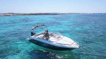 Motonáutica Ibiza representa la solvencia en el alquiler de barcos | másDI - Magazine