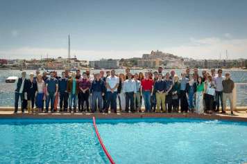 Equipo de trabajadores de Ambiseint en Eivissa.